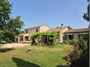 maison à la vente -   13630  EYRAGUES, surface 250 m2 vente maison - UBI475402664